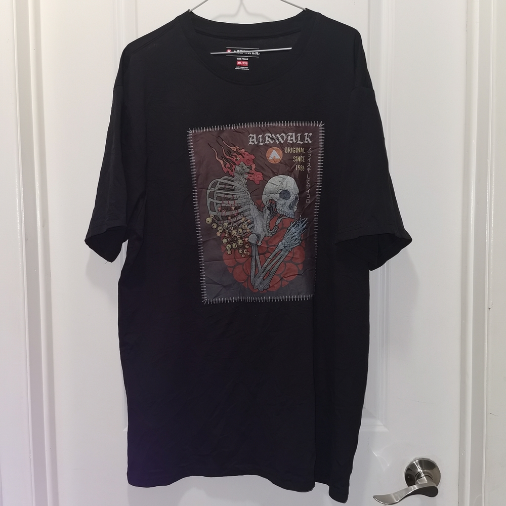 Airwalk Black Skeleton‎ Graphic Tee